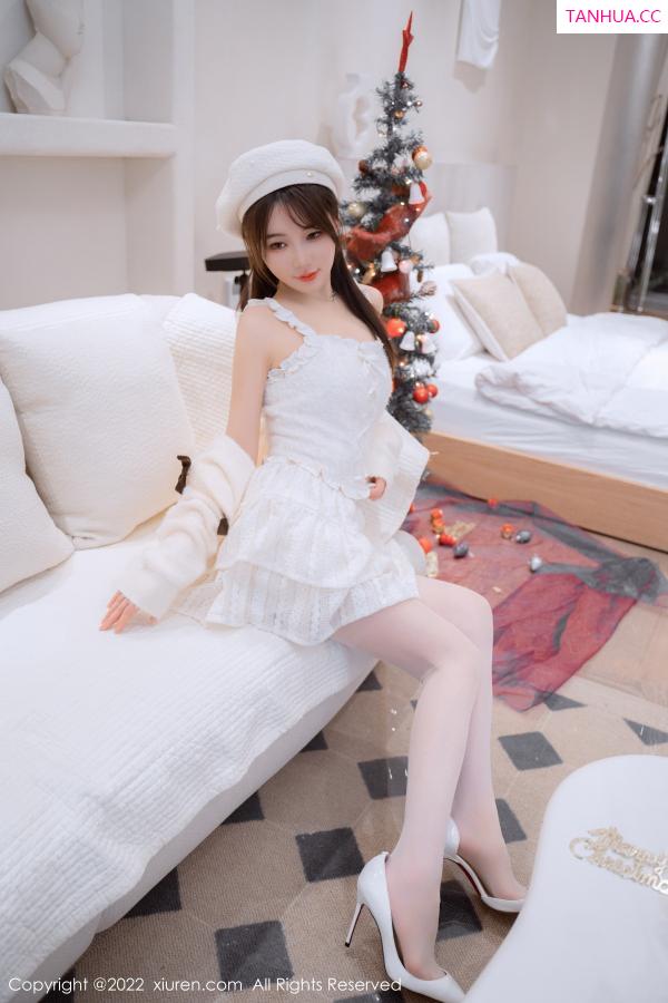 婠婠么  [XiuRen]高清写真图 2022.12.21 No.6025 婠婠么 丝袜美腿第16张图片